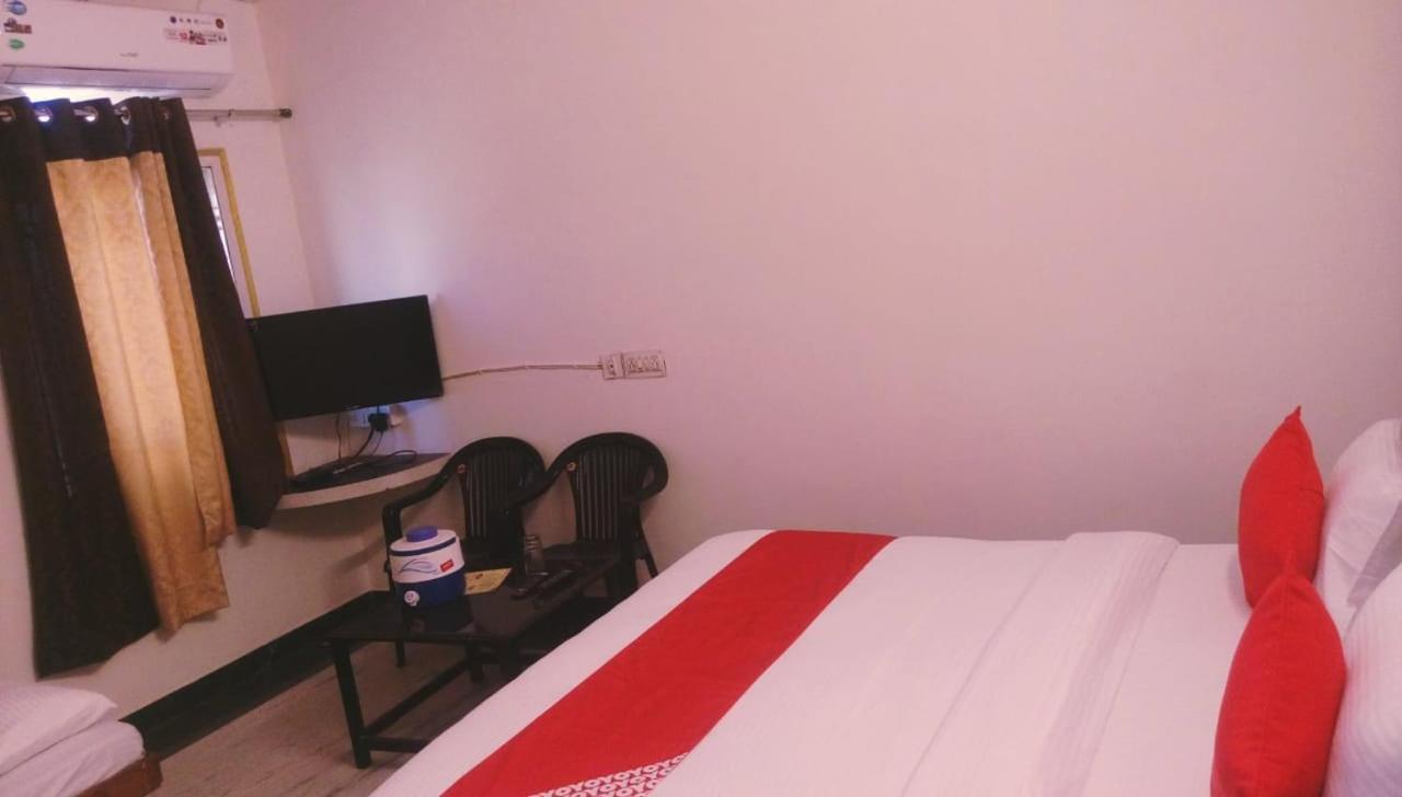Hotel Rajkamal International Udaipur Extérieur photo