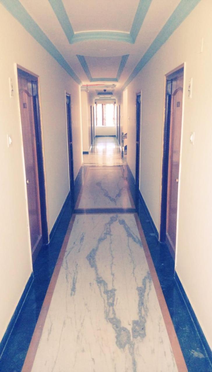 Hotel Rajkamal International Udaipur Extérieur photo