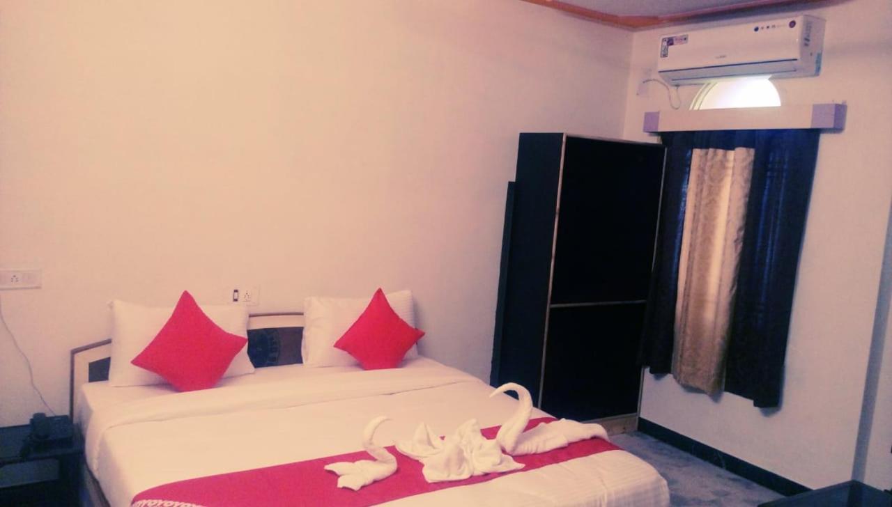 Hotel Rajkamal International Udaipur Extérieur photo